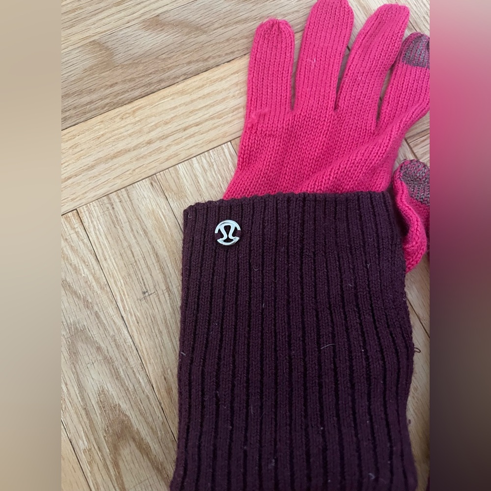 Lululemon Pink and Burgundy Knit Gloves - Picture 2 of 3